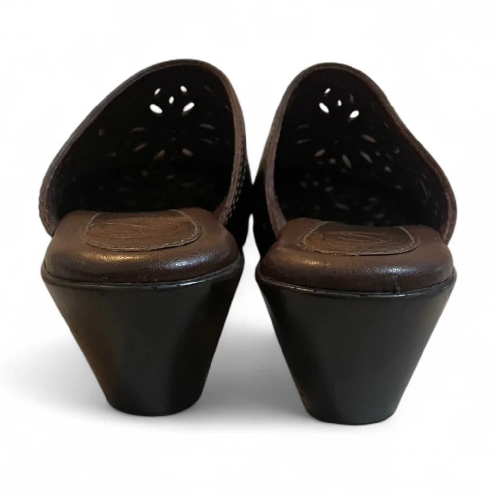 Nurture Jasper Leather Slip-On Clogs Laurel Brown Size 7.5 Women’s Comfort